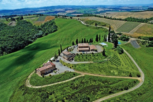 Die Toskana ist für viele Bundesbürger der Inbegriff Italiens und deshalb auch eines der beliebtesten Reiseziele. Foto: djd/Belvilla Ferienhäuser