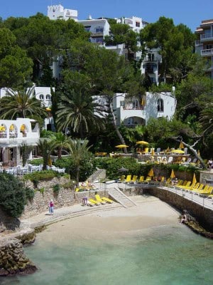 Die Badebucht des Hotel Bonsol in Illetas/Mallorca. Bildnachweis: Hotel Bonsol