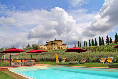 Ein typisch toskanisches Feriendomizil, in dem sich Groß und Klein wohlfühlen. Foto: djd/www.toscana-forum.de