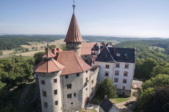 Die Veste Heldburg beherbergt ab Mai 2016 das Deutsche Burgenmuseum. Foto: djd/Nürnberger Versicherungsgruppe 