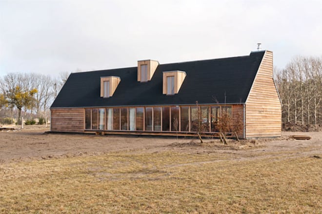 Preisgekrönt ist "Das Schwarze Haus" in Pinnow, ein Feriendomizil der besonderen Art. Foto: djd/Uckermark/Schwarzes Haus