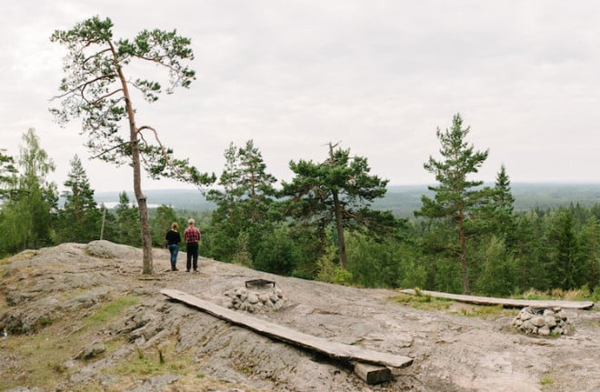 Der Aussichtsberg Skuruhatt bei Eksjö im småländischen Hochland ist Teil der Musikperformance "Wanderung zum Licht" während des Smålands Kulturfestival 2015 Foto: © Smålands Kulturfestival