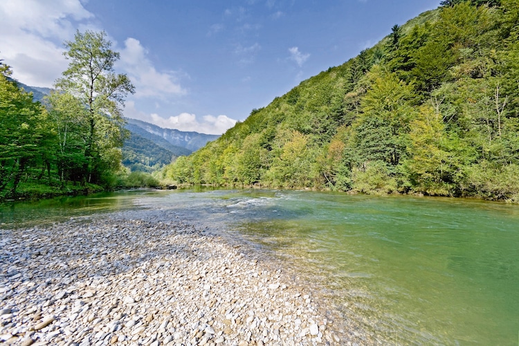 Gorski Kotar: Im Hinterland der Kvarner Bucht Kroatiens wartet eine herrliche Gebirgslandschaft, reich an grünen Wäldern, hohen Gipfeln und unterschiedlichen Gewässern darauf, entdeckt zu werden. (Foto: epr/I.D. Riva Tours)