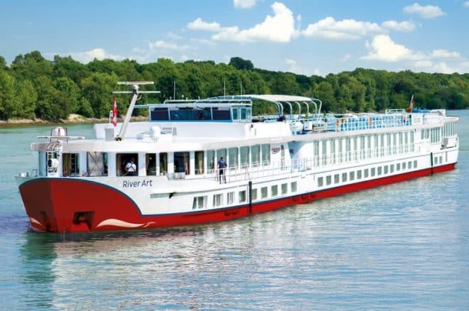 Eine Flusskreuzfahrt ist eine schöne Alternative zur Hochseekreuzfahrt Eine Flusskreuzfahrt ist eine schöne Alternative zur Hochseekreuzfahrt