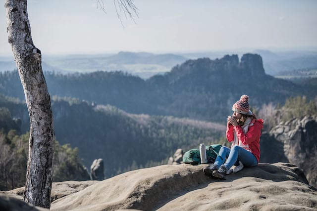 Winterwandern auf dem Carolafelsen in der Sächsischen Schweiz –