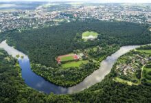 Ein Blick auf den Vingis-Park in Vilnus / Litauen.