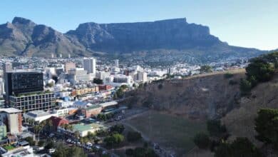 Südafrika Rundreise: Erlebe Kapstadt, Kruger-Nationalpark & Drakensberge – Natur, Kultur & Abenteuer in einem beeindruckenden Land.