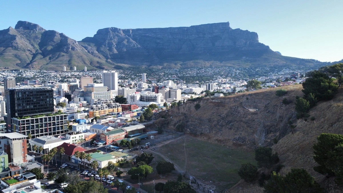 Südafrika Rundreise: Erlebe Kapstadt, Kruger-Nationalpark & Drakensberge – Natur, Kultur & Abenteuer in einem beeindruckenden Land.